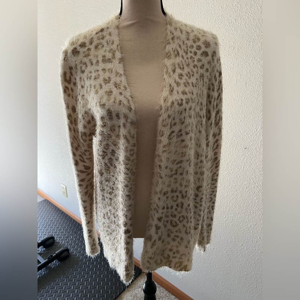 Cynthia Rowley Soft Leopard Print Open Front Card… - image 1